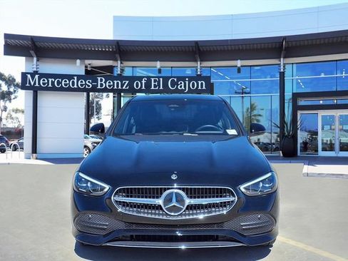 Used 2025 Mercedes-Benz C 300 4MATIC Sedan image 2