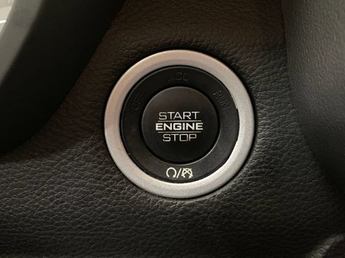 Used 2023 RAM 1500 Big Horn AWD/4WD image 25