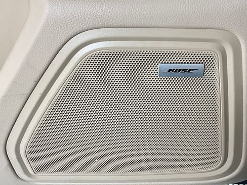 Used 2020 Porsche Macan image 18