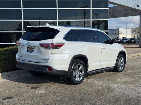 Used 2014 Toyota Highlander Limited FWD image 2
