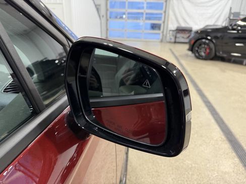 Used 2025 Kia Carnival SX image 16