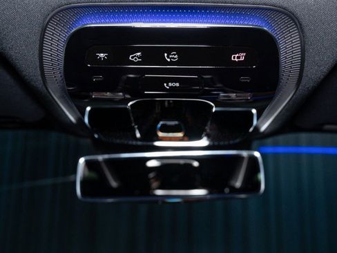 Certified 2025 Mercedes-Benz C 300 Sedan image 23