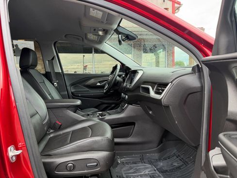 Used 2024 GMC Terrain SLT w/ Infotainment Package II AWD/4WD image 23