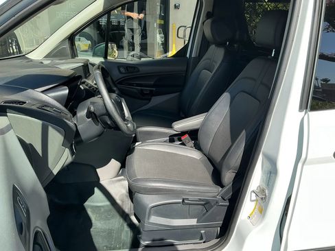 Used 2023 Ford Transit Connect XL FWD image 9