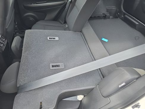 Used 2022 Nissan Rogue Sport S image 28