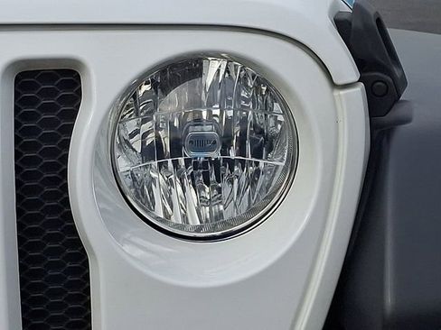 Used 2022 Jeep Wrangler Unlimited Sport AWD/4WD image 12