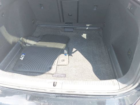 Used 2015 Volkswagen Golf TDI SE FWD image 12