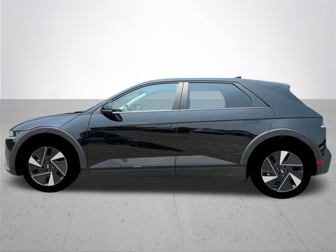 New 2026 Hyundai Ioniq 5 SE AWD/4WD image 3