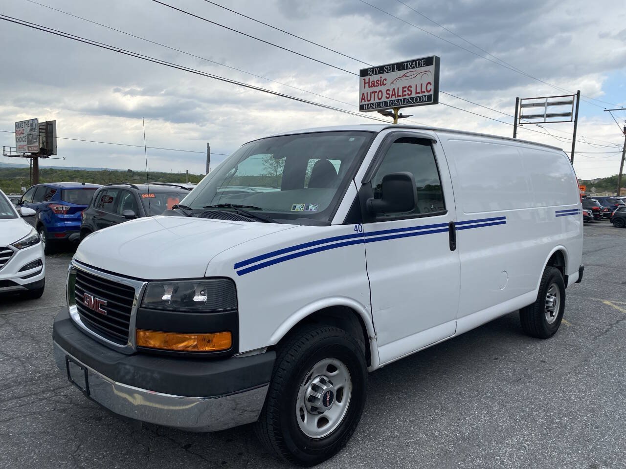 Used 2015 GMC Savana 2500 RWD image 1