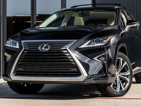 Used 2016 Lexus RX 350 FWD w/ Premium Package image 3