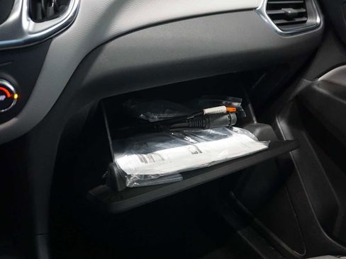 Certified 2024 Chevrolet Equinox LS w/ LS Convenience Package image 19