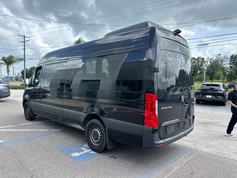 Used 2025 Mercedes-Benz Sprinter 2500 image 22
