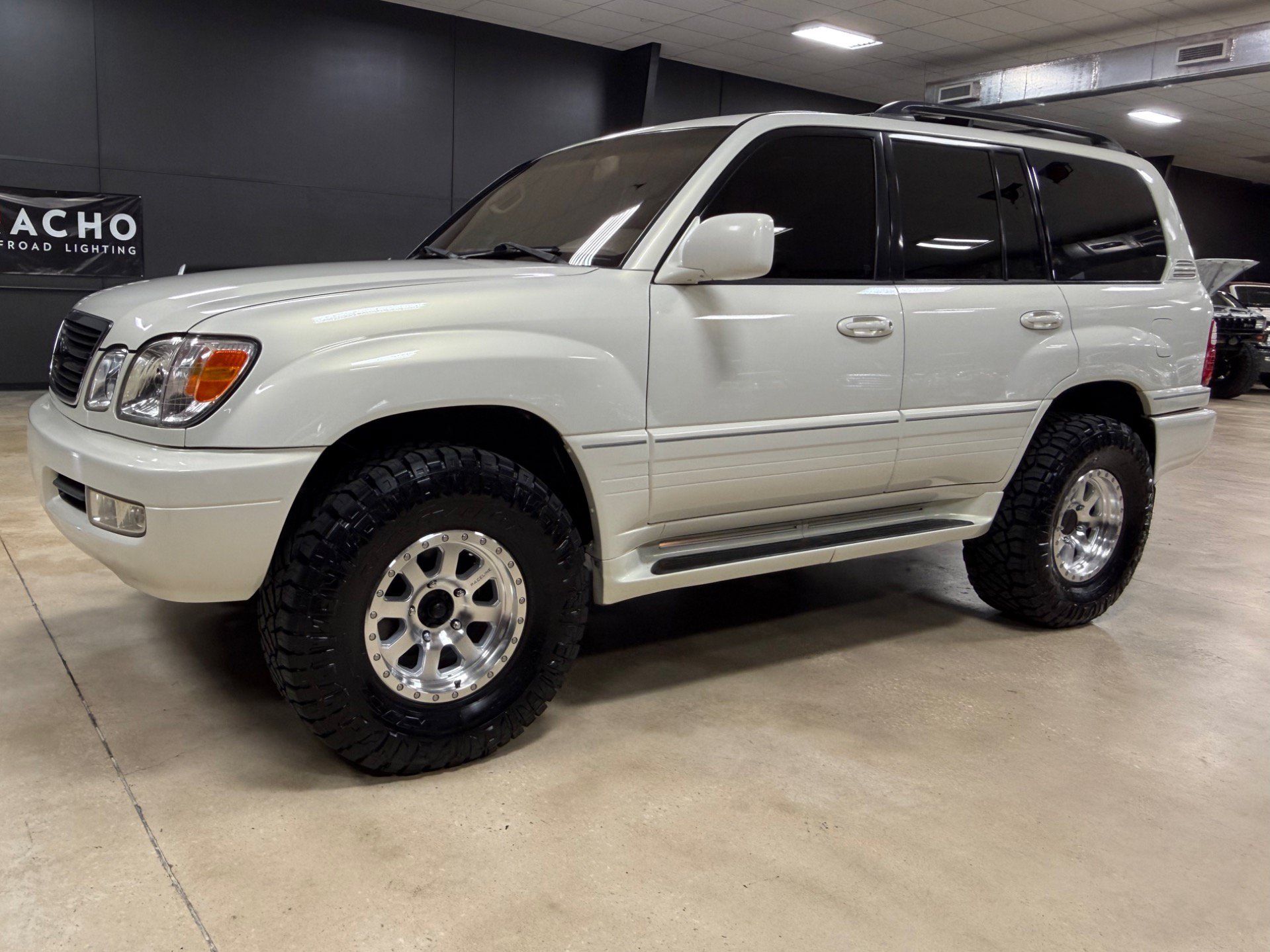 Used 2002 Lexus LX 470 4WD image 31