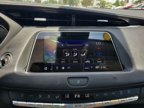 Used 2019 Cadillac XT4 Premium Luxury w/ Cold Weather Package FWD image 23