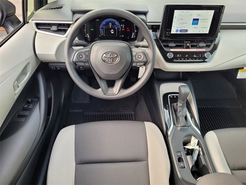 New 2026 Toyota Corolla LE image 7