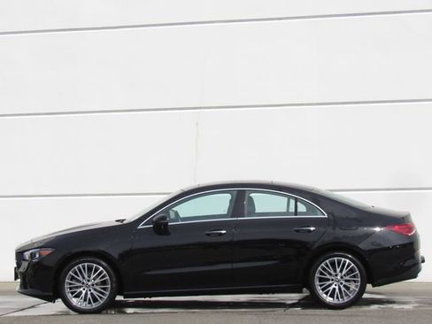 Used 2023 Mercedes-Benz CLA 250 4MATIC w/ Premium Package image 4