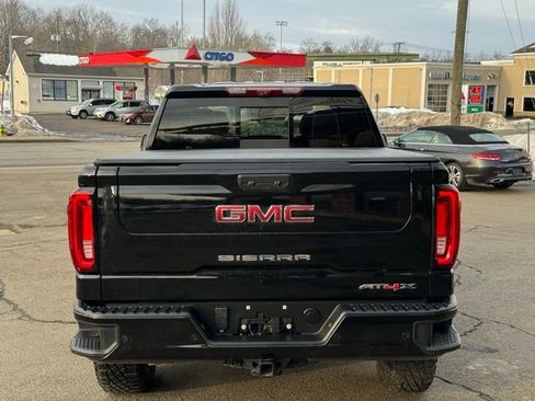 Used 2024 GMC Sierra 1500 AT4X image 6