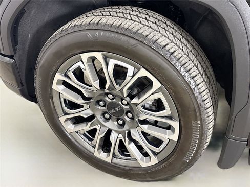 Used 2024 GMC Sierra 1500 Denali Ultimate AWD/4WD image 34