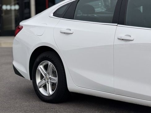 Used 2023 Chevrolet Malibu LS image 5