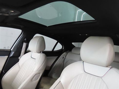 Used 2022 Genesis G70 2.0T w/ Prestige Package image 13