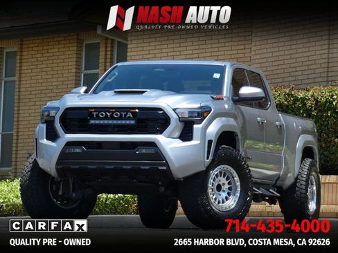 Used 2025 Toyota Tacoma TRD Sport RWD image 7