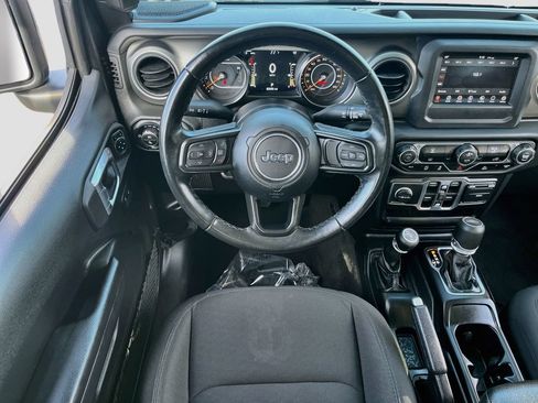 Used 2021 Jeep Gladiator Sport AWD/4WD image 20