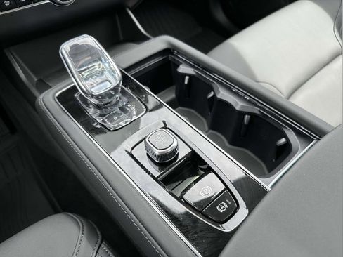 New 2026 Volvo XC90 B6 Plus w/ Protection Package Premier image 6