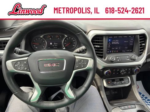 Used 2023 GMC Acadia SLT w/ Preferred Package FWD image 16