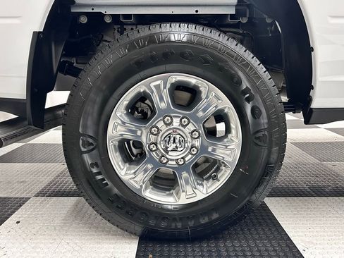 New 2026 RAM 3500 Big Horn AWD/4WD image 8