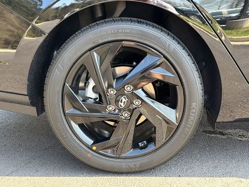 New 2026 Hyundai Elantra Sport image 17
