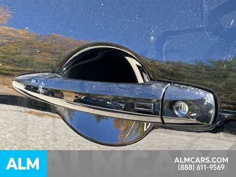 Used 2025 Nissan Pathfinder SV image 32