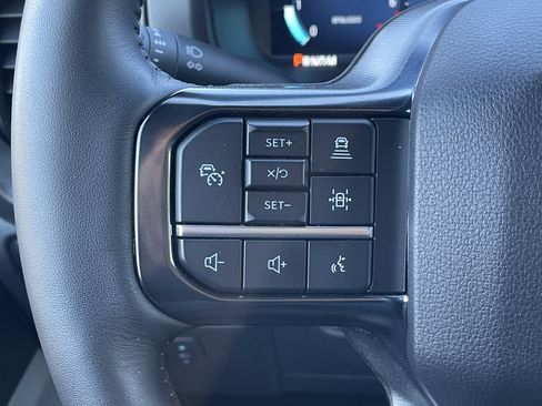 Used 2025 Ford F150 Platinum w/ Equipment Group 702A High image 24