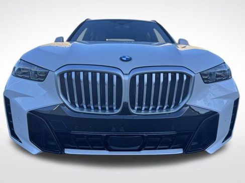 New 2026 BMW X5 xDrive40i w/ M Sport Package image 2