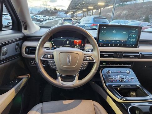 Used 2021 Lincoln Nautilus Reserve w/ Equipment Group 201A image 6