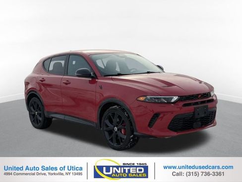Used 2024 Dodge Hornet R/T image 1