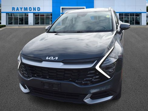 Used 2024 Kia Sportage EX AWD/4WD image 7