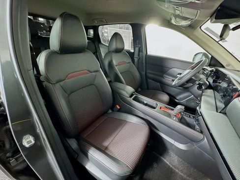 New 2025 Nissan Kicks SR image 24