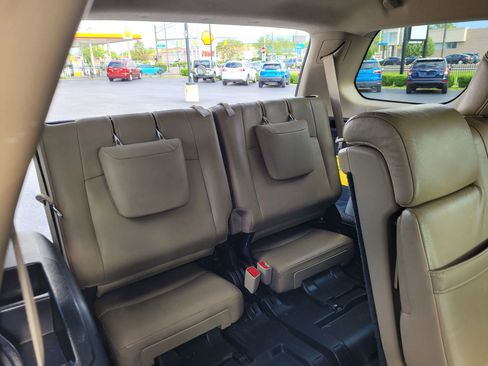 Used 2013 Toyota 4Runner Limited image 12