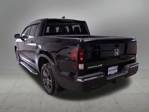 Used 2017 Honda Ridgeline Sport image 3