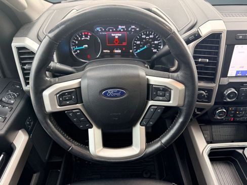 Used 2020 Ford F250 Lariat image 11