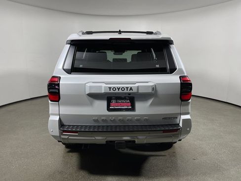 New 2026 Toyota 4Runner Limited AWD/4WD image 4