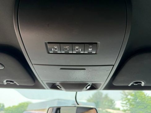 Used 2017 Dodge Grand Caravan GT FWD image 25