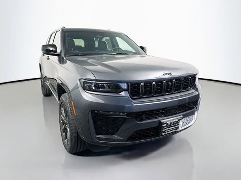 New 2026 Jeep Grand Cherokee Limited image 1