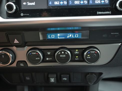 Used 2023 Toyota Tacoma SR5 AWD/4WD image 28