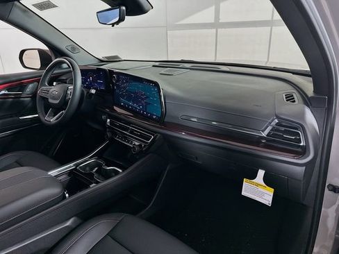 New 2026 Chevrolet Traverse Z71 w/ Enhanced Driving Package image 32