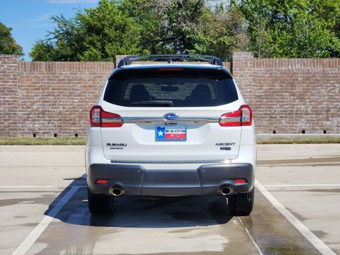 Used 2022 Subaru Ascent Onyx Edition image 6