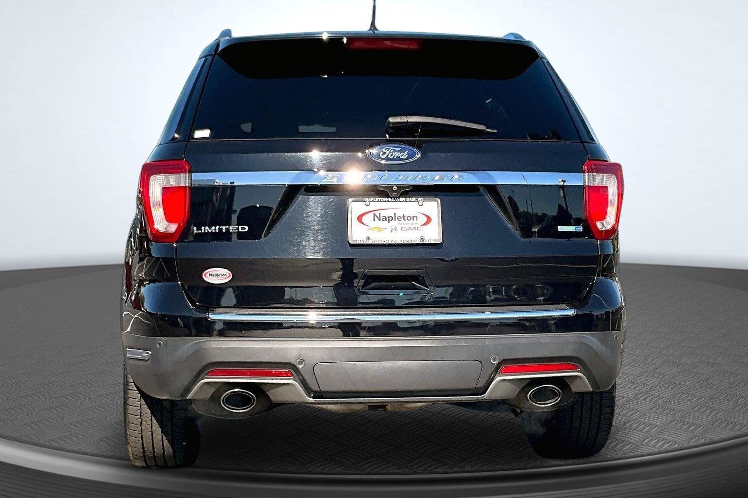 Used 2019 Ford Explorer Limited w/ Class II Trailer Tow Package AWD/4WD image 4