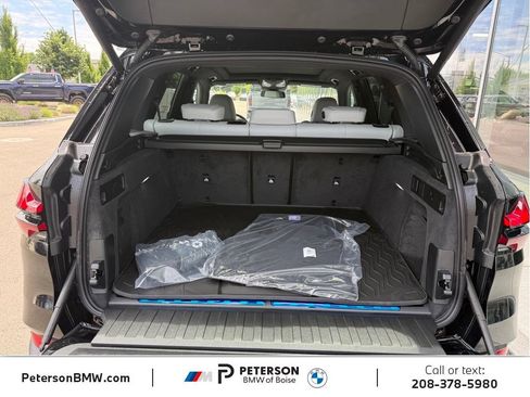 New 2026 BMW X5 xDrive50e w/ Premium Package AWD/4WD image 10