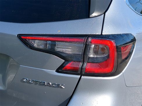 Certified 2025 Subaru Outback Premium image 8