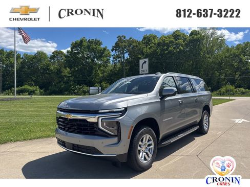 New 2026 Chevrolet Suburban LS AWD/4WD image 1